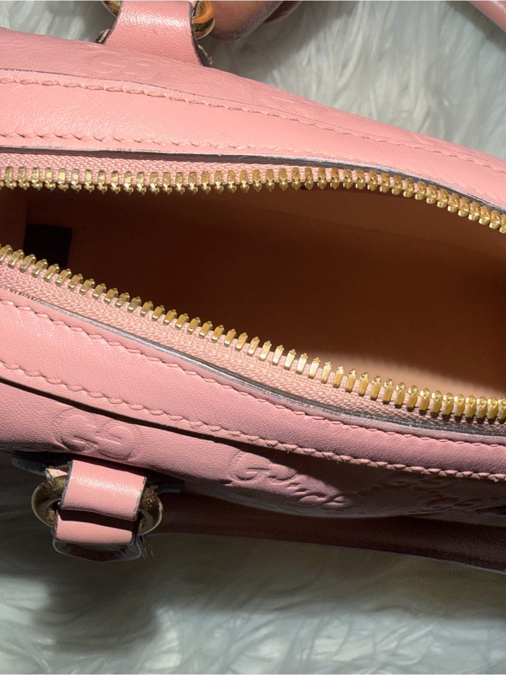 Gucci Pink Microguccissima Leather Satchel with Gold Hardware - Picture 10 of 16